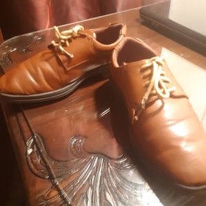 Brown dress shoes